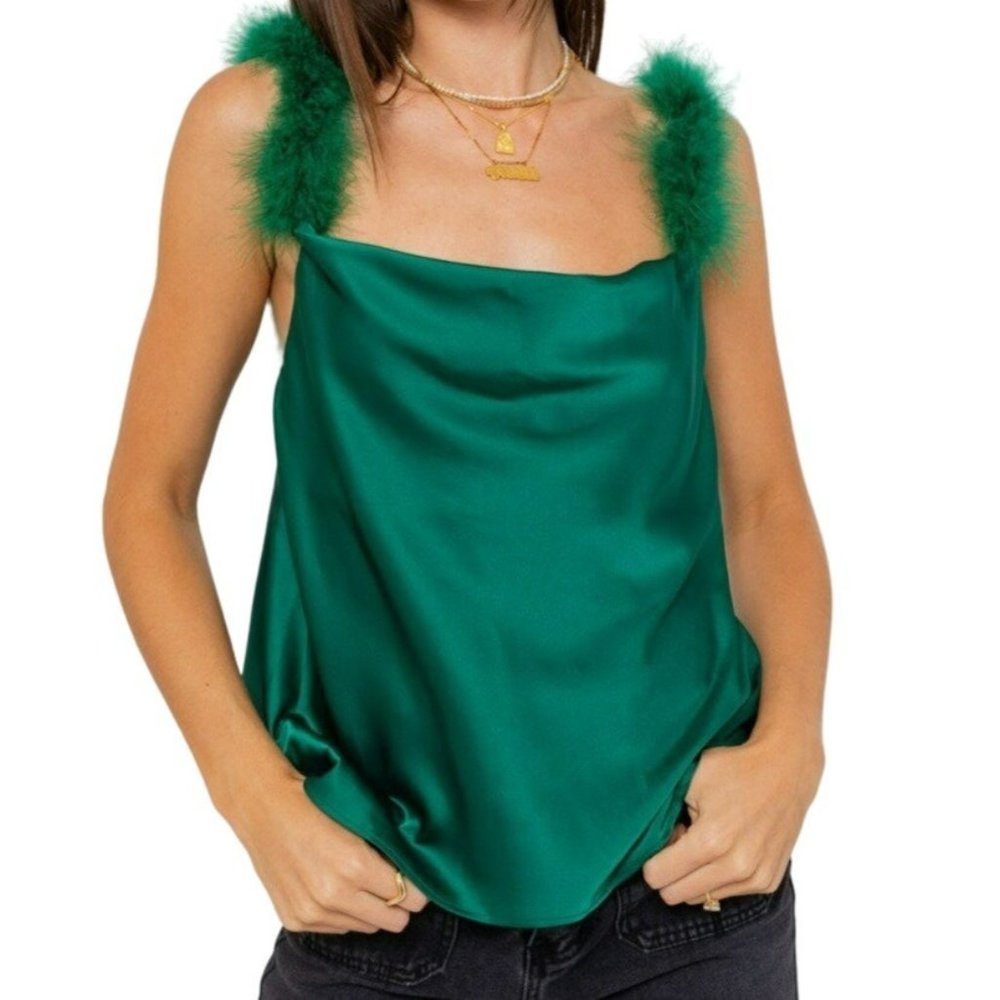 Le Lis Show Me the Feathers Camisole Blouse Hunter Green Size Medium NWT